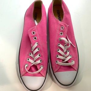 New women’s converse size 11